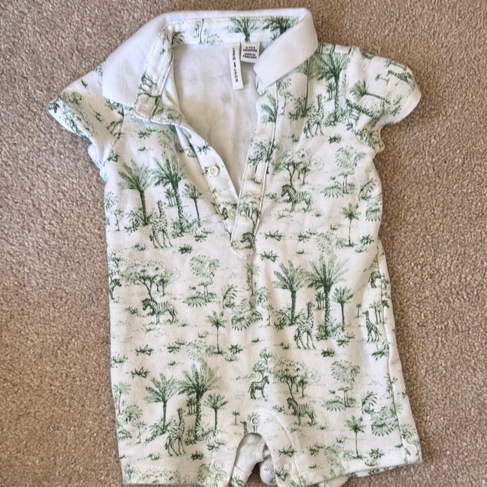 Janie & Jack - boys Green and White Printed Baby Romper - 3-6m